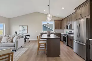 1763 Spruce St, Farmington, MN 55024 - Photo 6