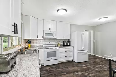 1032 23rd Avenue N, Saint Cloud, MN 56303 - Photo 2