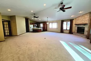 642 Jenisa Dr, Saint Cloud, MN 56301 - Photo 16