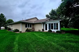 642 Jenisa Dr, Saint Cloud, MN 56301 - Photo 40