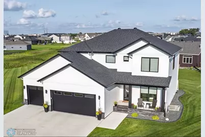 5606 43rd Street S, Fargo, ND 58104 - Photo 2