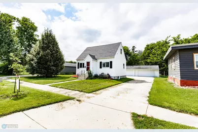 709 13th Street N, Moorhead, MN 56560 - Photo 4