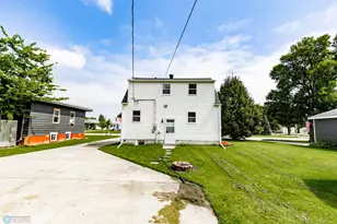 709 13th St N, Moorhead, MN 56560 - Photo 50