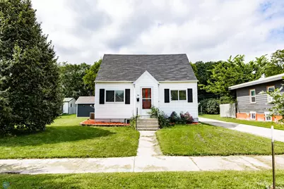 709 13th Street N, Moorhead, MN 56560 - Photo 2