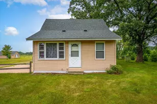 5709 Canary Rd, Grasston, MN 55030 - Photo 1