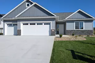 106 Fairway St., Zumbrota, MN 55992 - Photo 2