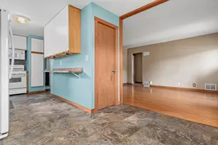 5527 Fremont Ave N, Brooklyn Center, MN 55430 - Photo 10