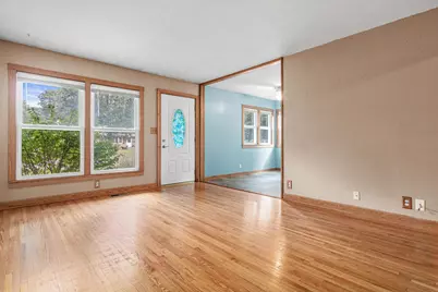 5527 Fremont Avenue N, Brooklyn Center, MN 55430 - Photo 8