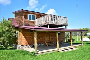 17195 350th St, Wannaska, MN 56761 - Photo 2