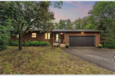 827 Badlands Road, Hudson, WI 54016 - Photo 1