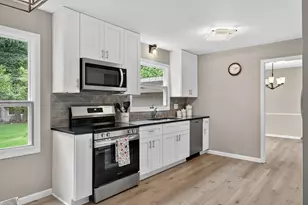 559 21st St NE, Rochester, MN 55906 - Photo 16