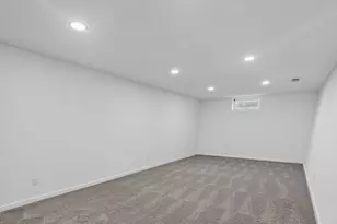 559 21st St NE, Rochester, MN 55906 - Photo 22