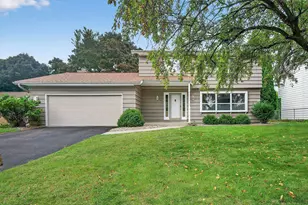 559 21st St NE, Rochester, MN 55906 - Photo 2