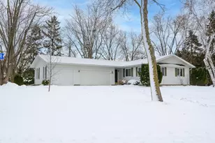 442 Aberdeen Dr, Waite Park, MN 56387 - Photo 1