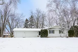 442 Aberdeen Dr, Waite Park, MN 56387 - Photo 2
