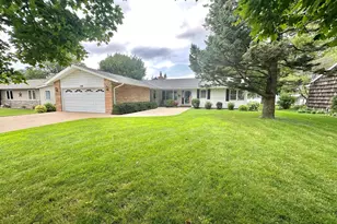 1206 S Shore Dr, Worthington, MN 56187 - Photo 1