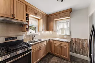 1729 Sherwood Ave, Saint Paul, MN 55106 - Photo 14