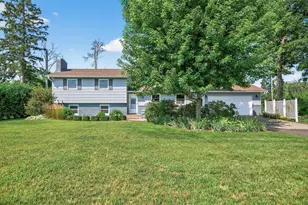 1209 1/2 7th Ave N, Princeton, MN 55371 - Photo 1