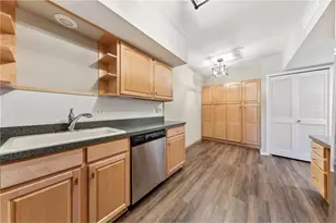 3412 Oak Ridge Rd, Minnetonka, MN 55305 - Photo 6