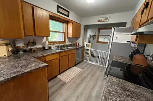 520 E 5th St, Litchfield, MN 55355 - Photo 4