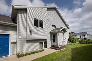 2714 Wheatland Dr S, Fargo,  58103 - Photo 4