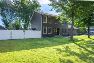 205 Evergreen Dr E, Cannon Falls, MN 55009 - Photo 1