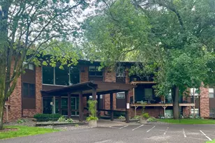 10113 W 34th St, Hopkins, MN 55305 - Photo 2