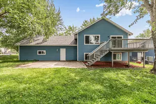 1107 10th Ave N, Sauk Rapids, MN 56379 - Photo 2