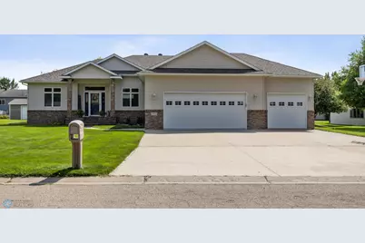 903 7th Avenue SE, Barnesville, MN 56514 - Photo 1