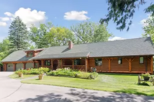 2245 Cottonwood Lake Dr, Windom, MN 56101 - Photo 1