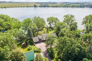 2245 Cottonwood Lake Dr, Windom, MN 56101 - Photo 2