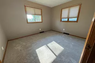 1100 5th St NW, Austin, MN 55912 - Photo 12