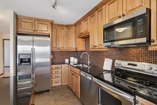 410 Groveland Ave, Minneapolis, MN 55403 - Photo 2