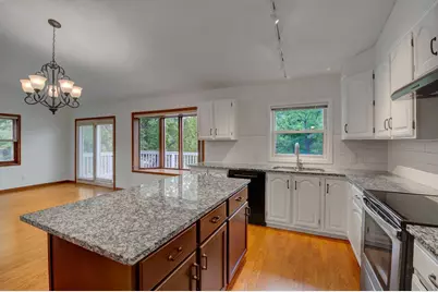 6281 Whispering Oaks Drive, Eden Prairie, MN 55346 - Photo 12