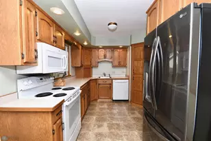 1121 15 1/2 Street N, Moorhead, MN 56560 - Photo 10