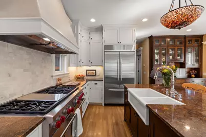 884 Lincoln Avenue, Saint Paul, MN 55105 - Photo 16