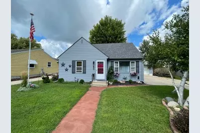 1800 3rd Avenue NW, Austin, MN 55912 - Photo 1