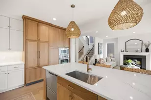 11184 Johnson Ridge, Eden Prairie, MN 55347 - Photo 12