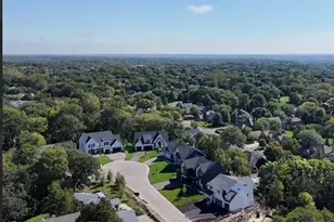 11184 Johnson Ridge, Eden Prairie, MN 55347 - Photo 2