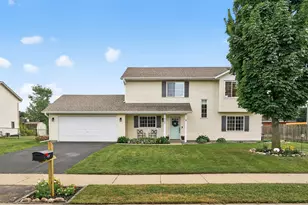 909 E Orchard St, Belle Plaine, MN 56011 - Photo 1