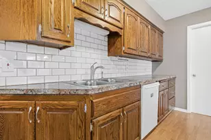 4187 Hilltop Point, Eagan, MN 55123 - Photo 10