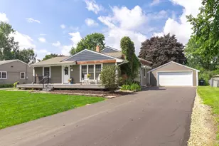 2687 Galtier St, Roseville, MN 55113 - Photo 1