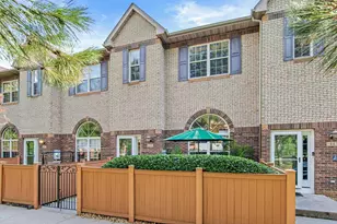 6440 Regency Ln, Eden Prairie, MN 55344 - Photo 1