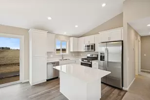 201 Robbie Ln, Howard Lake, MN 55349 - Photo 2