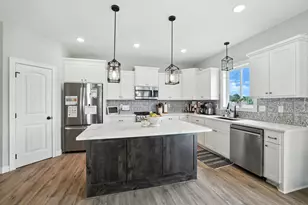 25686 Euclid Ave, Wyoming, MN 55092 - Photo 2