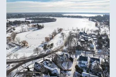 2400 W Lake Of The Isles Parkway, Minneapolis, MN 55405 - Photo 64