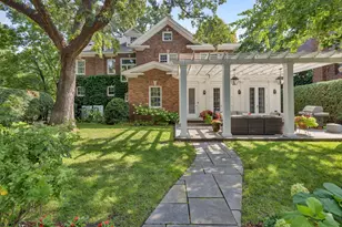 2400 W Lake of the Isles Pkwy, Minneapolis, MN 55405 - Photo 22