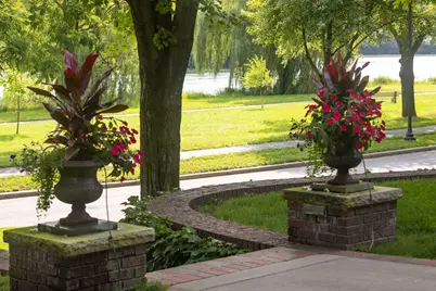 2400 W Lake Of The Isles Parkway, Minneapolis, MN 55405 - Photo 60