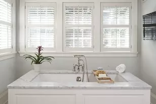 2400 W Lake of the Isles Pkwy, Minneapolis, MN 55405 - Photo 32