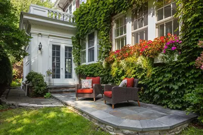 2400 W Lake Of The Isles Parkway, Minneapolis, MN 55405 - Photo 20